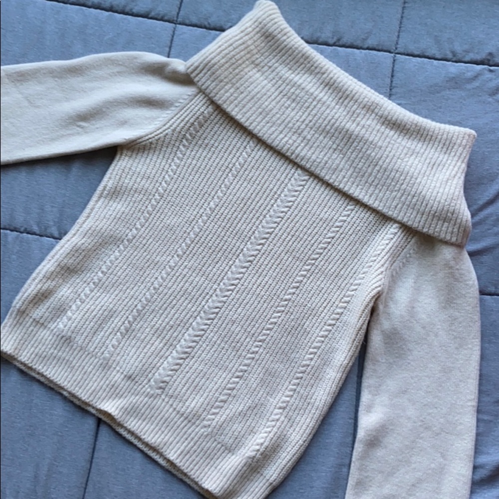 SOLD Cream Off-the-shoulder Sweater Size Small
